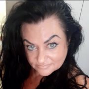 Lara57
